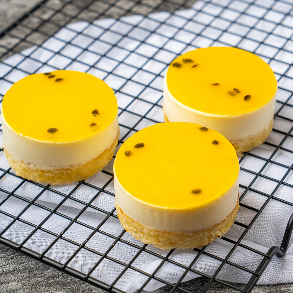 Пирожное "Манго-маракуйа"